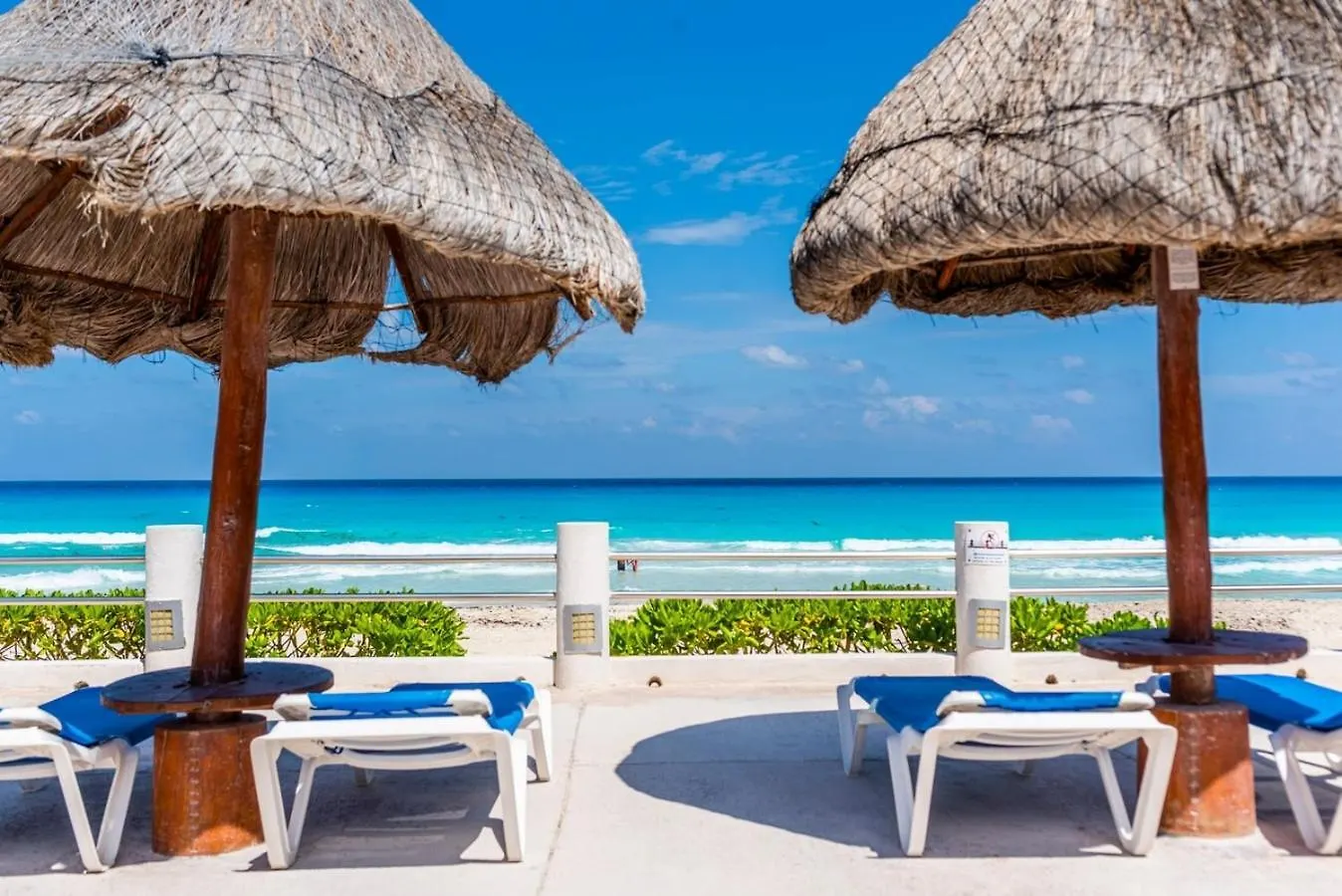 2 Bedrooms, Ocean View Balcony Cancun 0*,