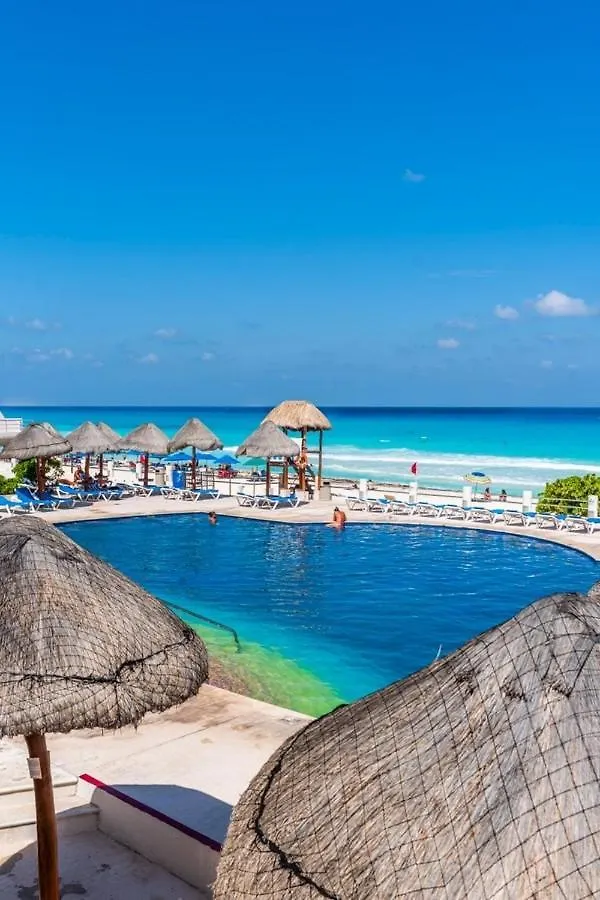 Apartment 2 Bedrooms, Ocean View Balcony Cancun Mexico