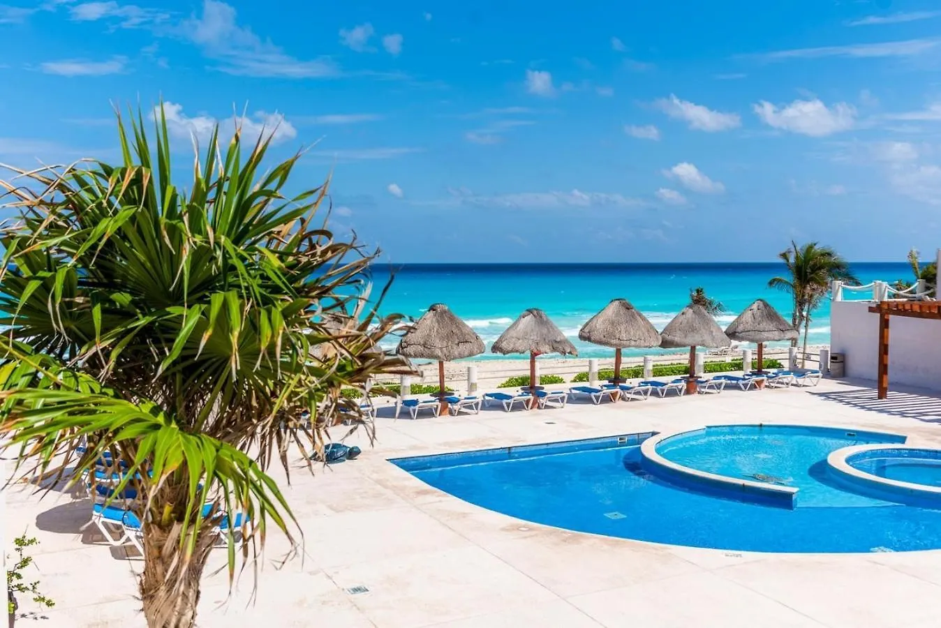 2 Bedrooms, Ocean View Balcony Cancun 0*,  Mexico