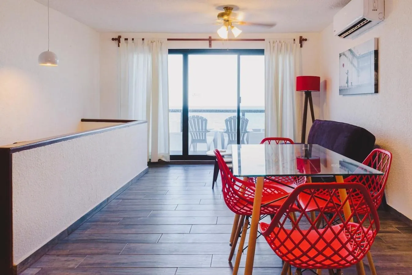 2 Bedrooms, Ocean View Balcony Cancún 0*,  Messico