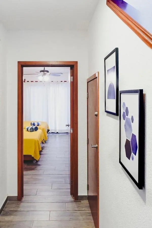 2 Bedrooms, Ocean View Balcony Cancún Appartamento