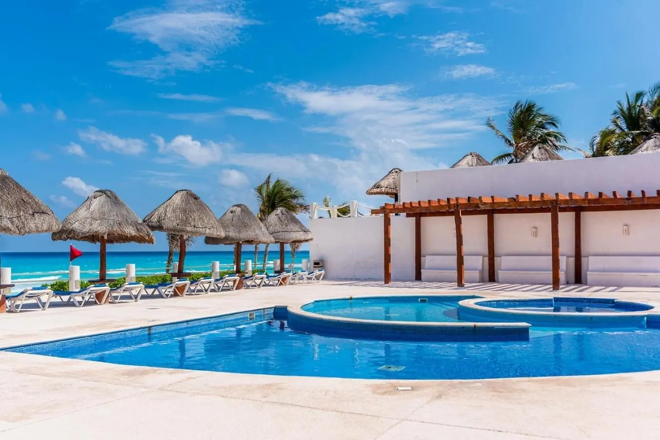 Appartamento 2 Bedrooms, Ocean View Balcony Cancún Messico