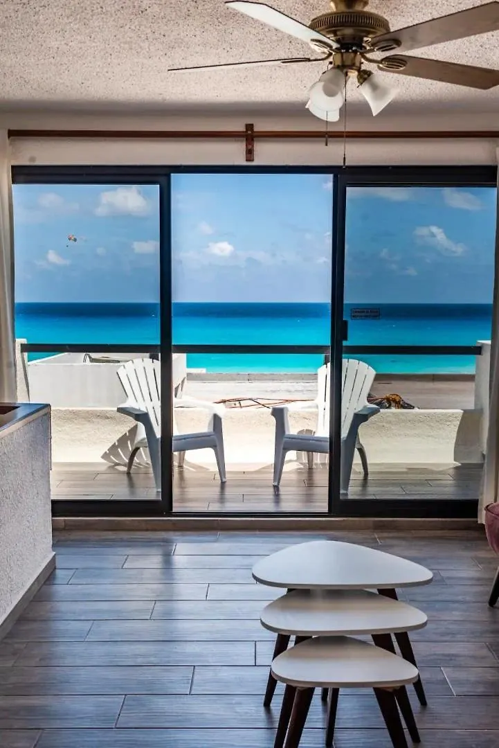 2 Bedrooms, Ocean View Balcony Cancún 0*,